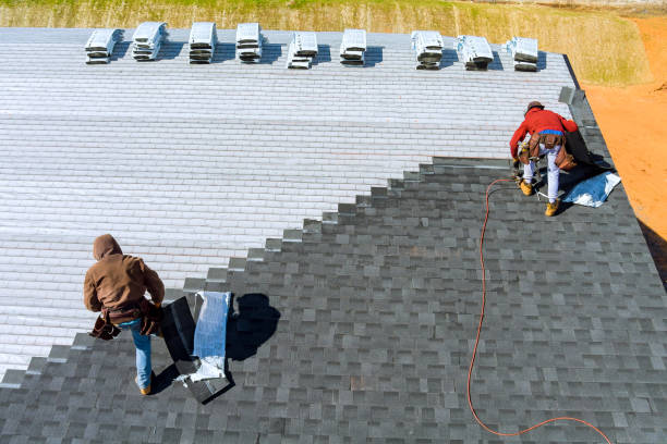Best Commercial Roofing Services  in Leavittsburg, OH